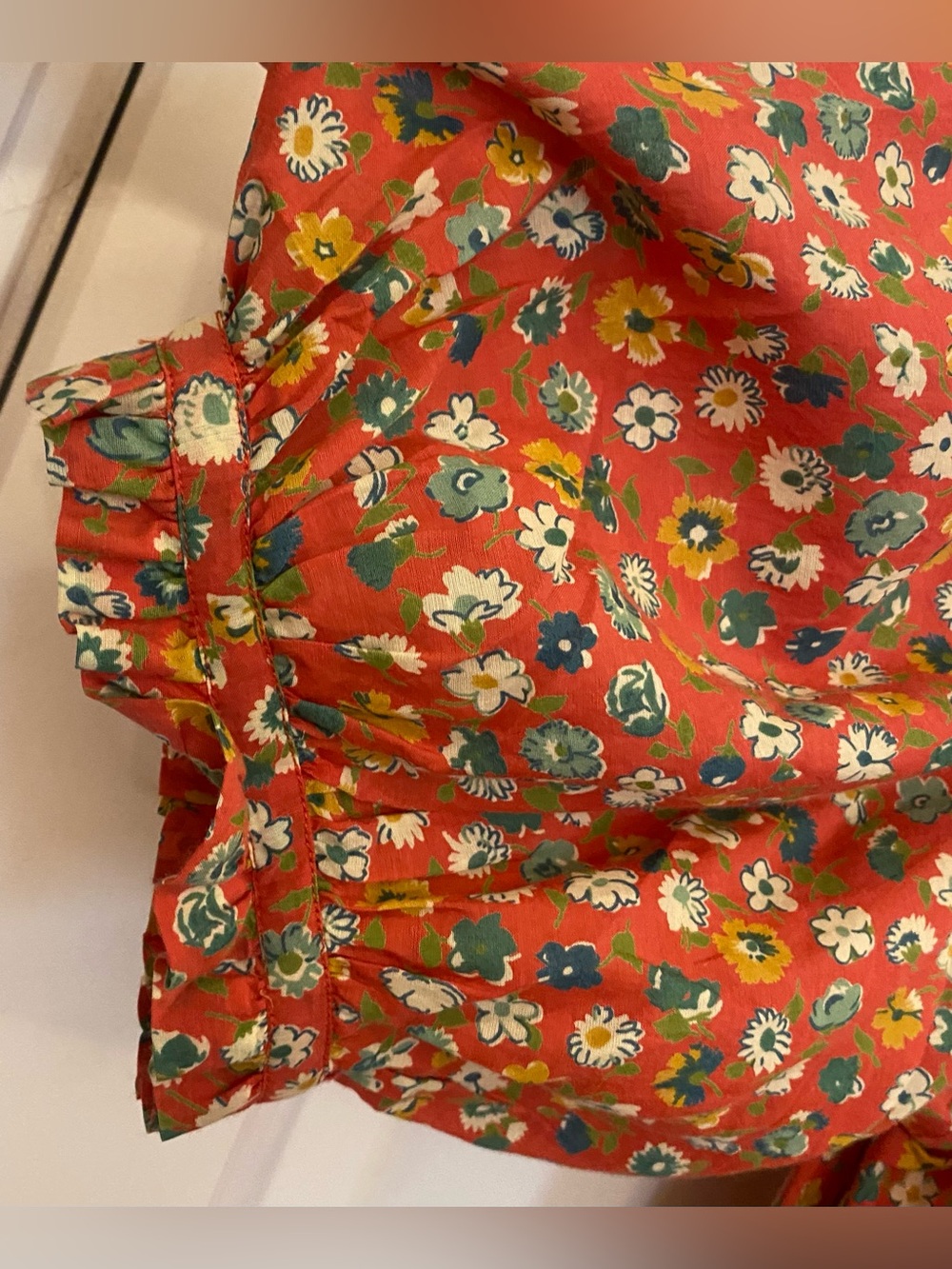 Doen Patricia Dress Sz M Red Floral Print 100% Cotton Smocked Front Puff Sleeves - Picture 5 of 7